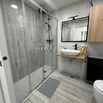 شقة Verdiales Comfort, Center Studio, Beach, And Center Close By Namaste Elite