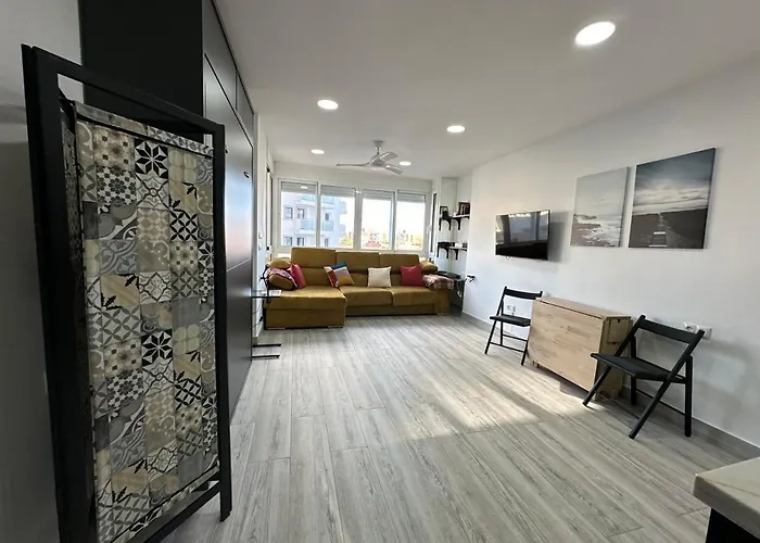 Verdiales Comfort, Center Studio, Beach, And Center Close By Namaste Elite Apartment Torremolinos