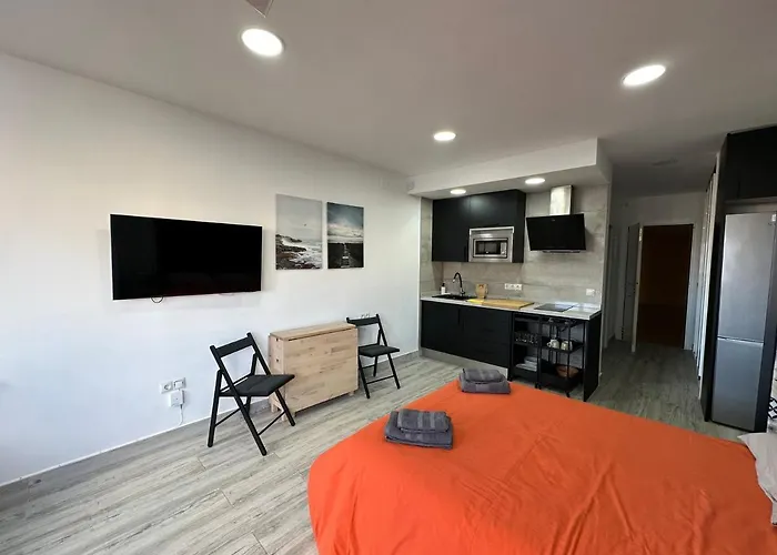 Verdiales Comfort, Center Studio, Beach, And Center Close By Namaste Elite