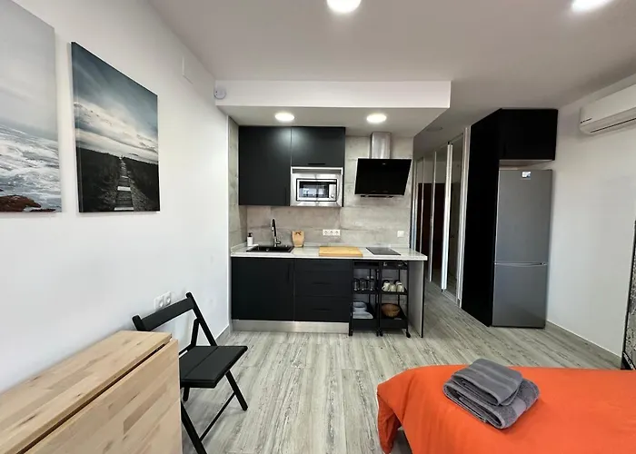 Apartment Verdiales Comfort, Center Studio, Beach, And Center Close By Namaste Elite Torremolinos